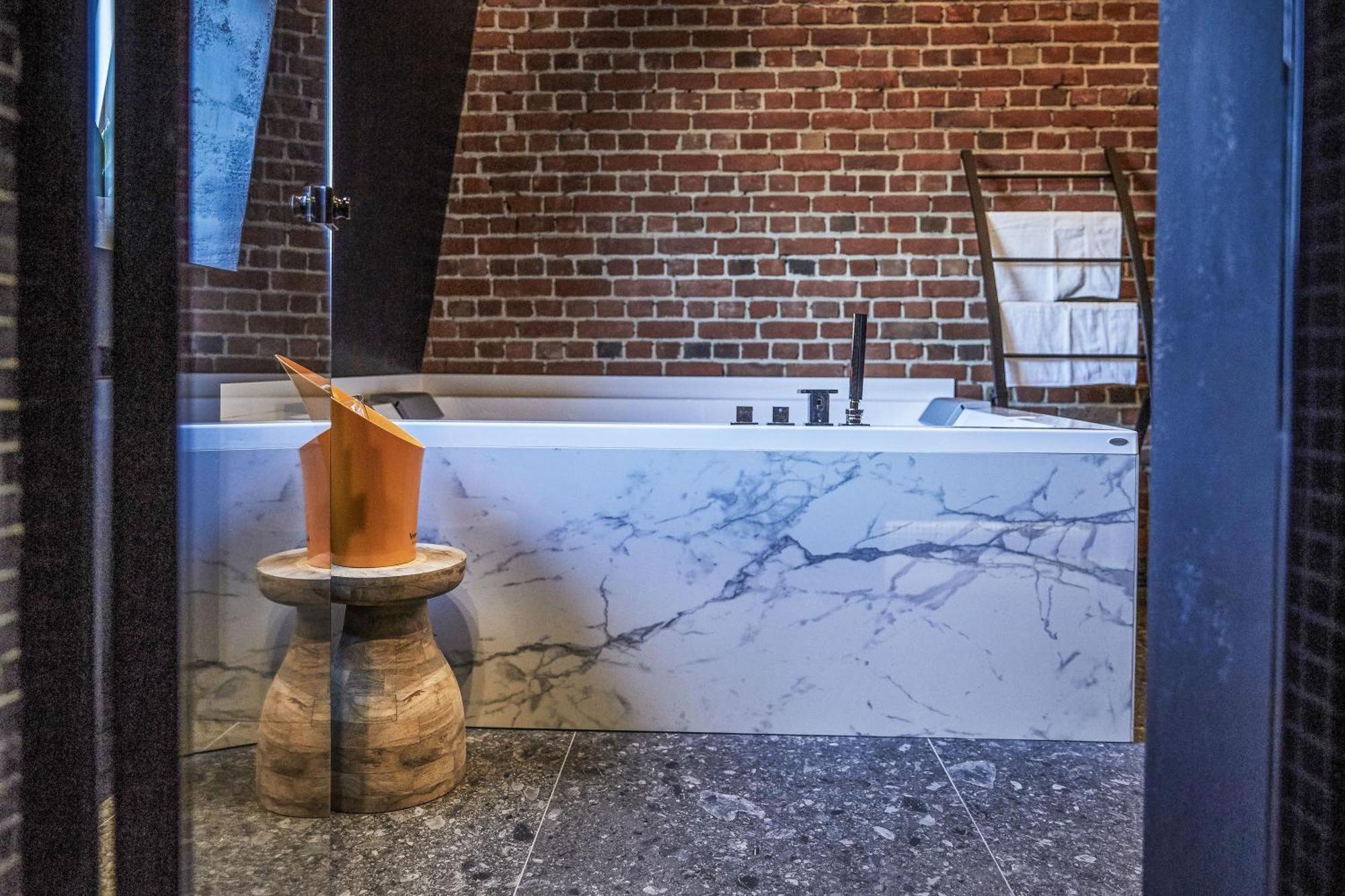 Hotel Oniro - Luxury Rooms & Wellness Suites (Adults Only) Tournai Exterior foto